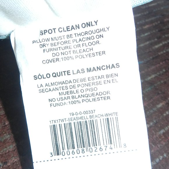 Seashells Beach "The Beach is my Happy Place " Quote Pillow Round NWT - Picture 13 of 13